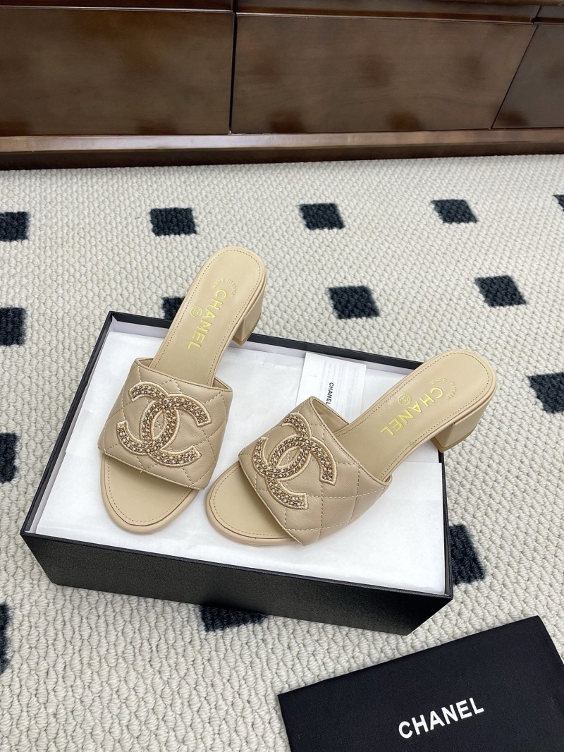 Ch**el slippers